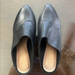 Halogen Black Leather Slip-On Mules